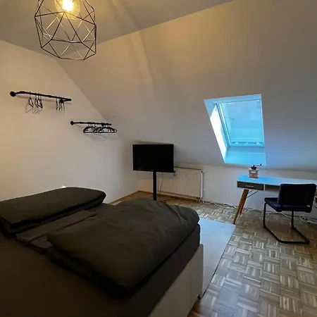 Old Town Hideout Apartment *