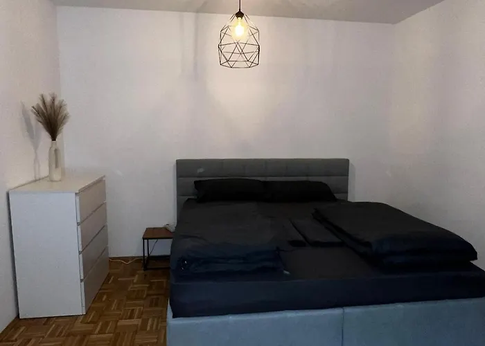 Old Town Hideout Apartment *